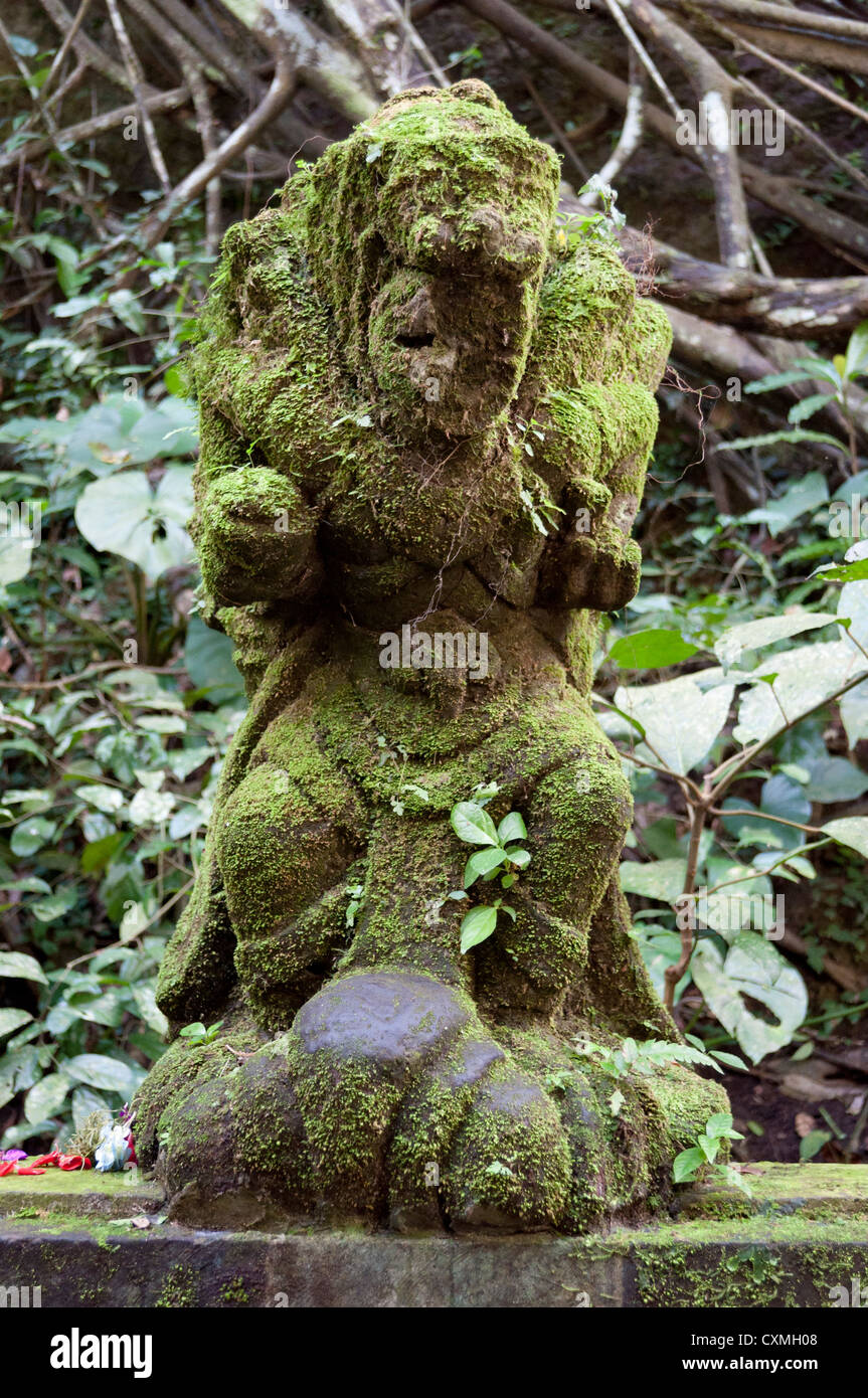 Statue im Monkey Forest, Ubud, Bali Stockfoto