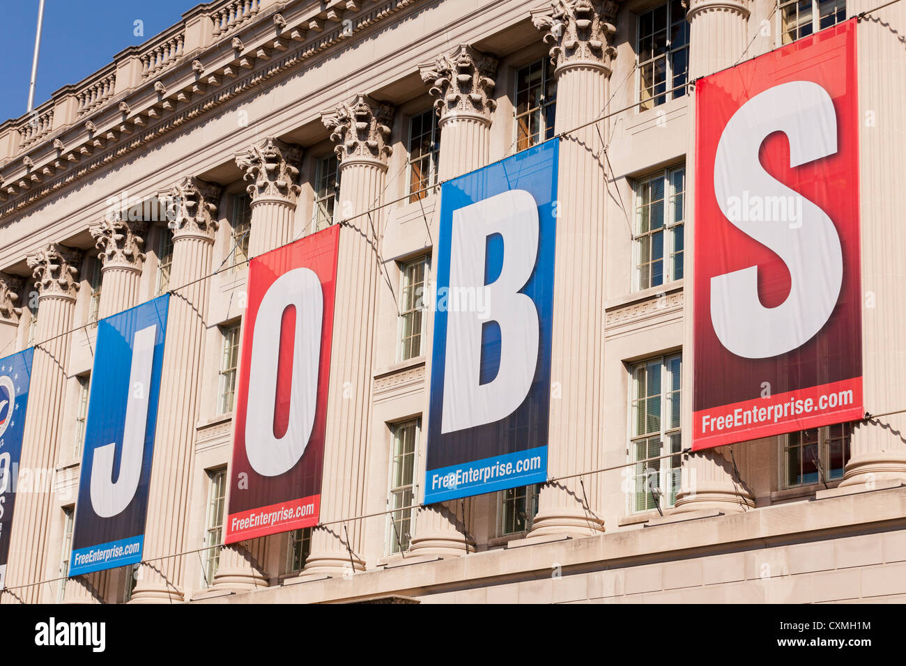 Große JOBS Banner auf US Chamber Of Commerce Building - Washington, DC USA Stockfoto