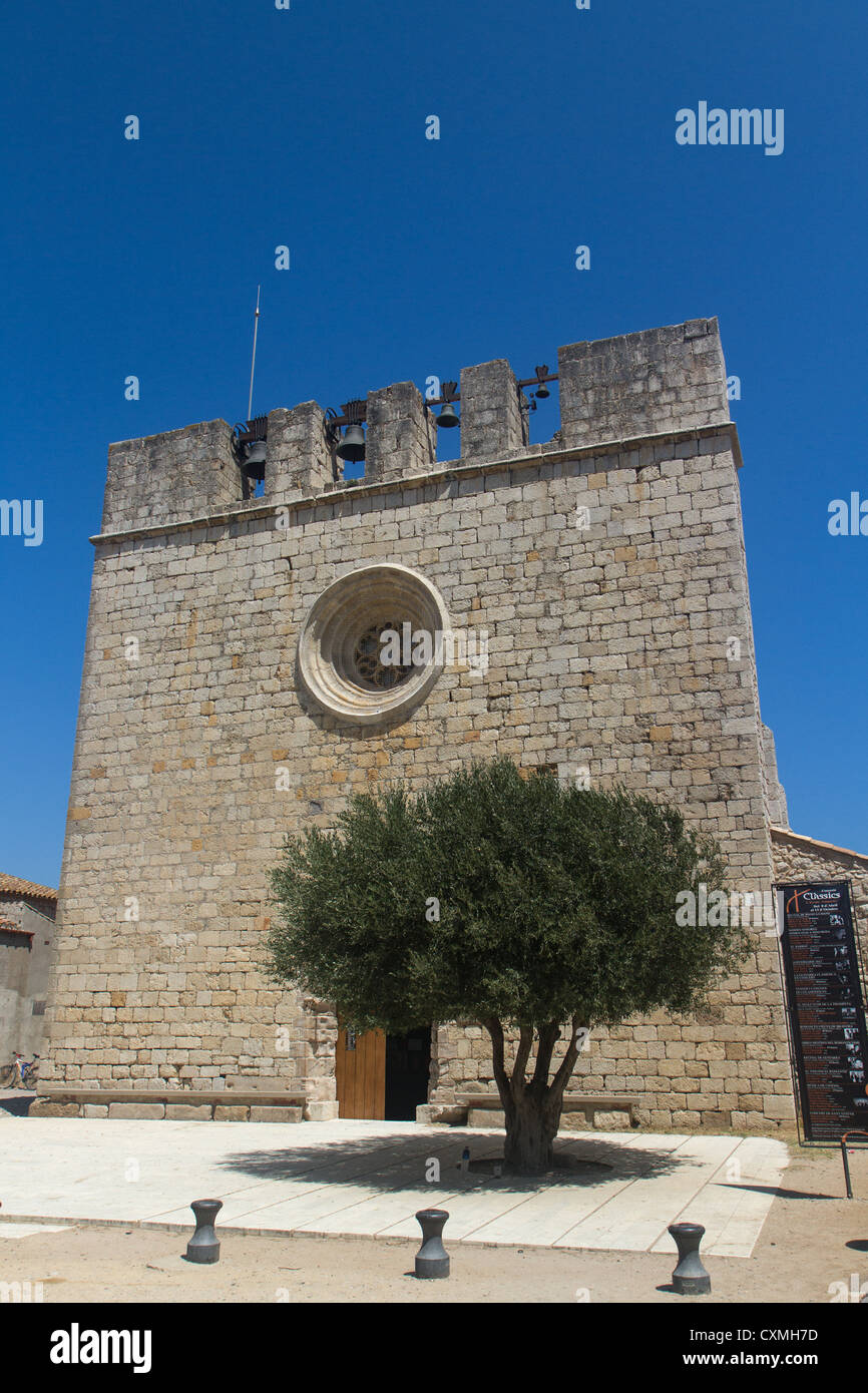 Alte Kirche im Dorf Sant Martí d'Empúries Costa Brava in Spanien Stockfoto