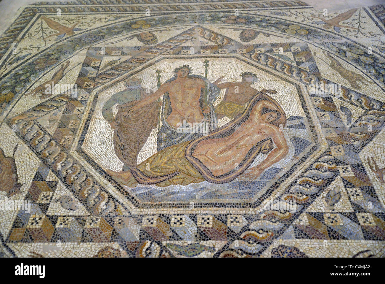 Haus des Dionysos Fußbodenmosaik, das Archäologische Museum von Chania, Chania, Kreta, Griechenland Stockfoto