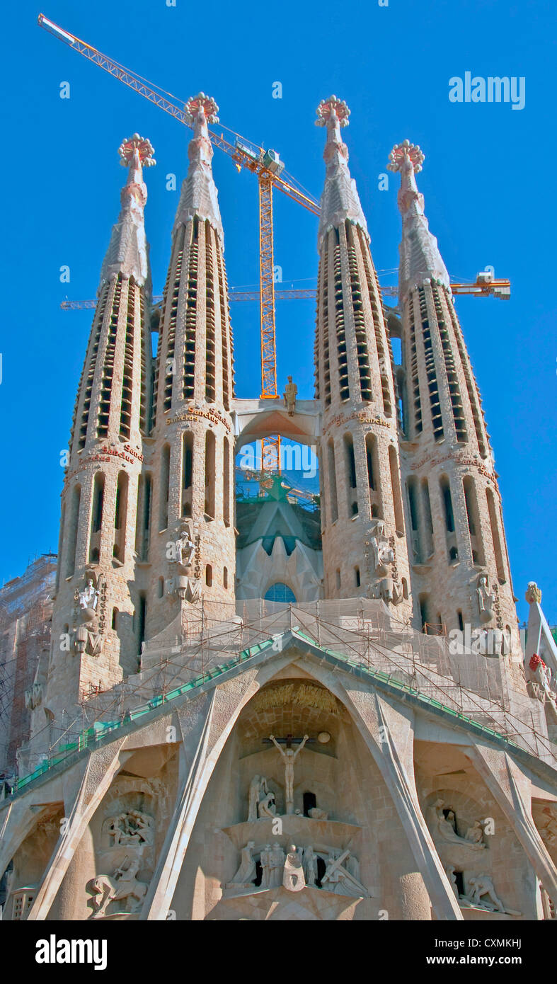 Antoni Gaudis unvollendete Templo Expiatorio De La Sagrada Familia (Expiatory Kirche der Heiligen Familie) im Bau Stockfoto