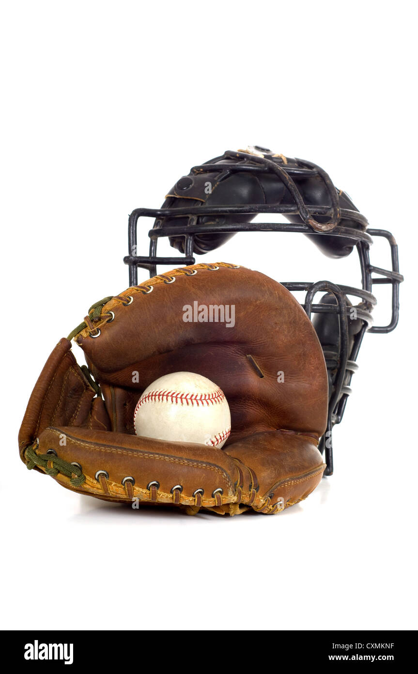 Baseball-Catcher Zahnrad auf weißem Hintergrund, einschließlich einer Mitt, Kugel und Gesichtsmaske Stockfoto