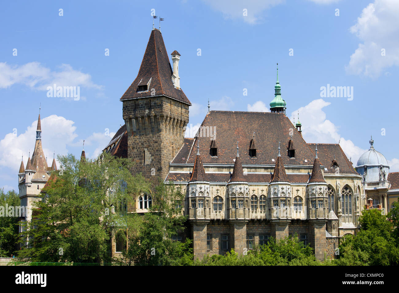 Die Burg von Vajdahunyad (ungarisch: vajdahunyad Vara) in Budapest, Ungarn, gotischen Teil der Burg. Stockfoto