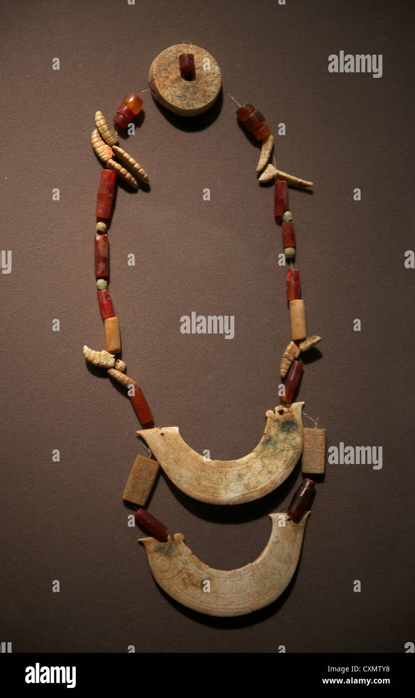 Jade Halskette aus Dahekou Gräber im Landkreis Yicheng, Provinz Shanxi. Shanxi-Museum. 2012 Stockfoto