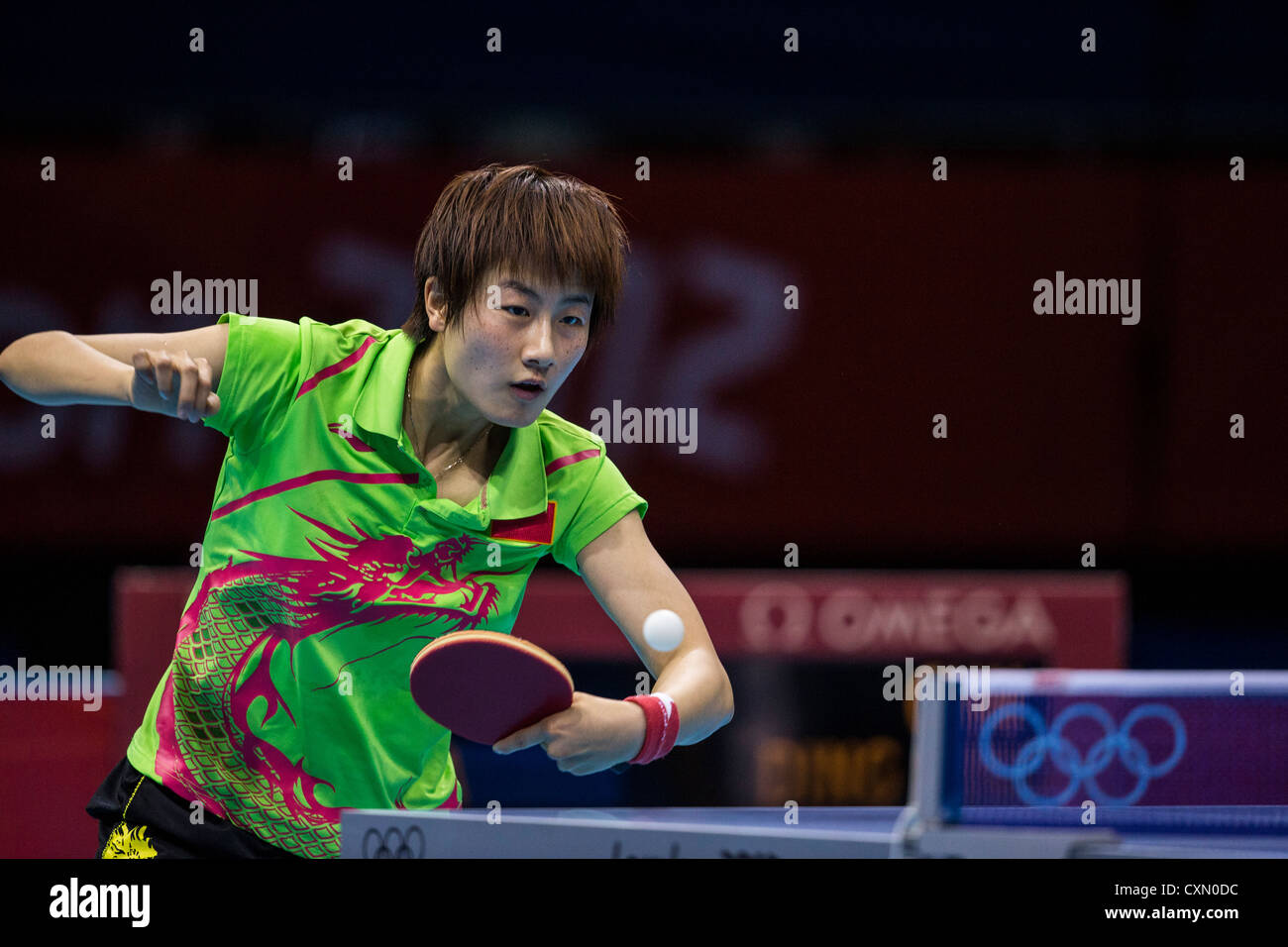 Ding Ning (CHN) gewinnt die Frauen Tischtennis Silber Medaille bei den Olympischen Sommerspielen 2012 in London Stockfoto