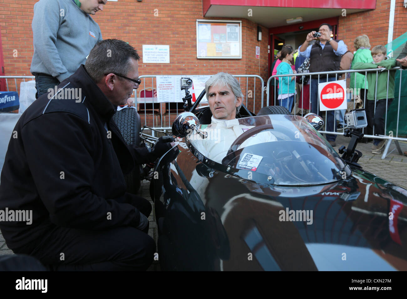 Damon Hill besucht die BRM-Tag in der Marktstadt von Bourne, Lincolnshire Stockfoto