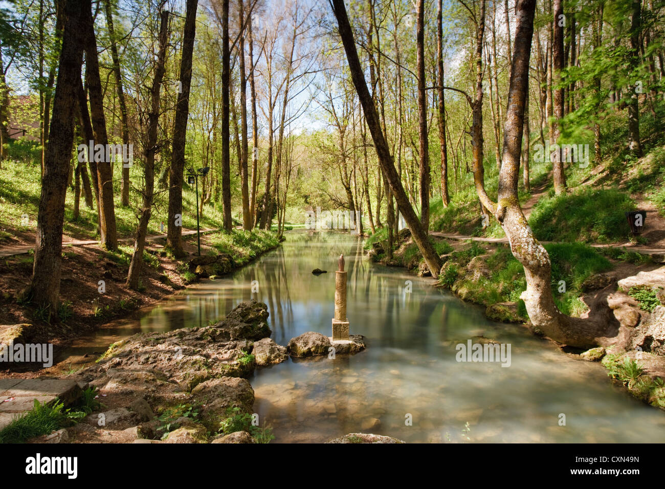 Geburt des Flusses Ebro in Fontibre in Campoo Region Kantabrien, Spanien Stockfoto