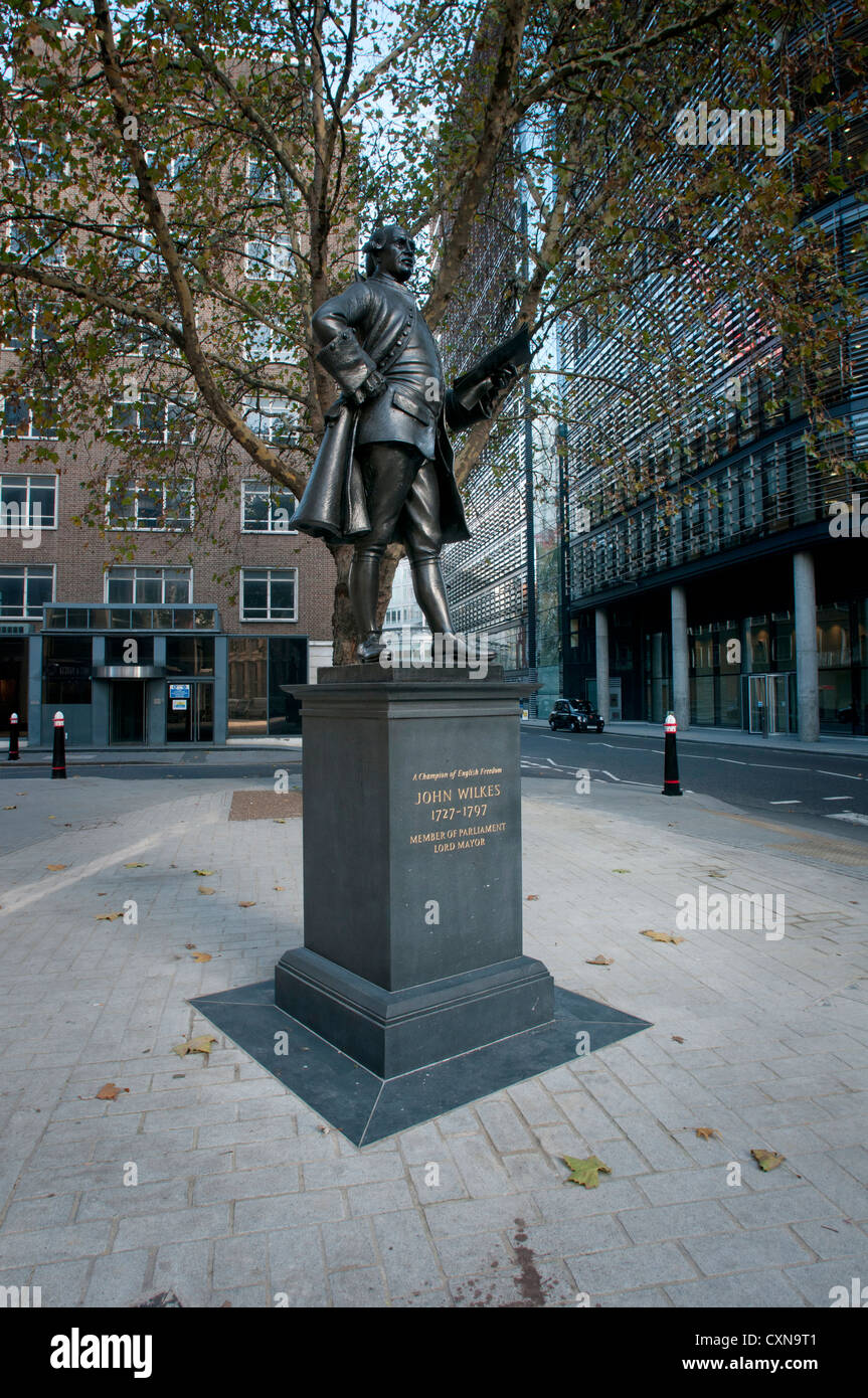 Statue von John Wilkes in Fetter Lane, London, UK Stockfoto