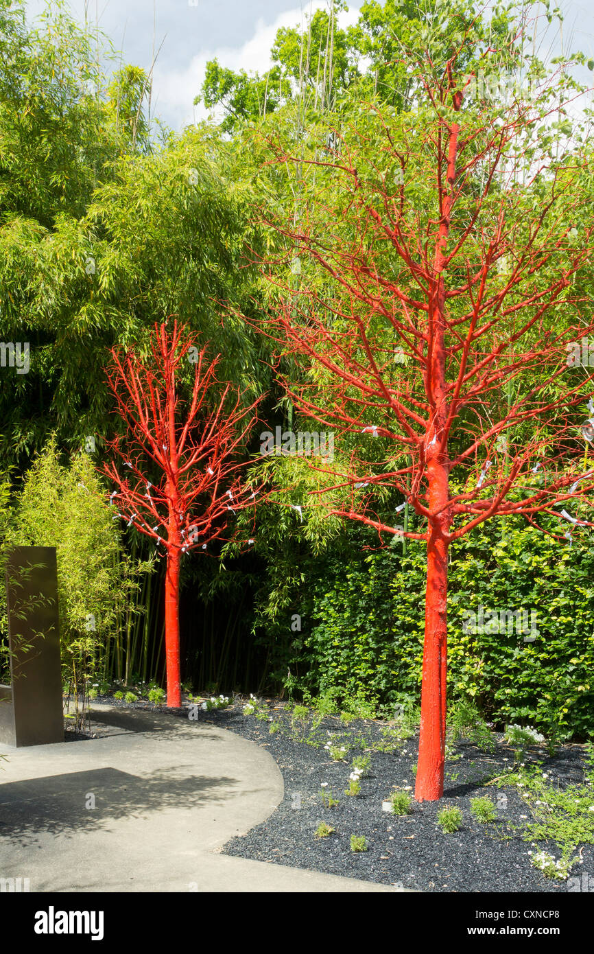 Festival der Gärten von Chaumont-Sur-Loire 2012, Garten ' Toi et Moi, Une Rencontre "par Nicolas Degennes, rote Bäume leben Stockfoto Festival der Gärten von Chaumont-Sur-Loire 2012, Garten ' Toi et Moi, Une Rencontre "par Nicolas Degennes, rote Bäume leben Stockfoto