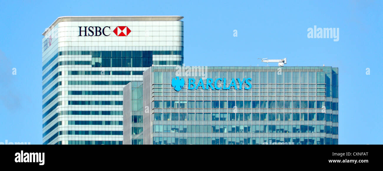 HSBC und Barclays Bank Büro auf dem Dach Zeichen auf Wolkenkratzer in Canary Wharf Stockfoto