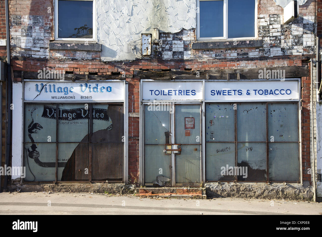 Ein verfallenes shop Einheit im Bergbau Dorf maltby South Yorkshire. Stockfoto