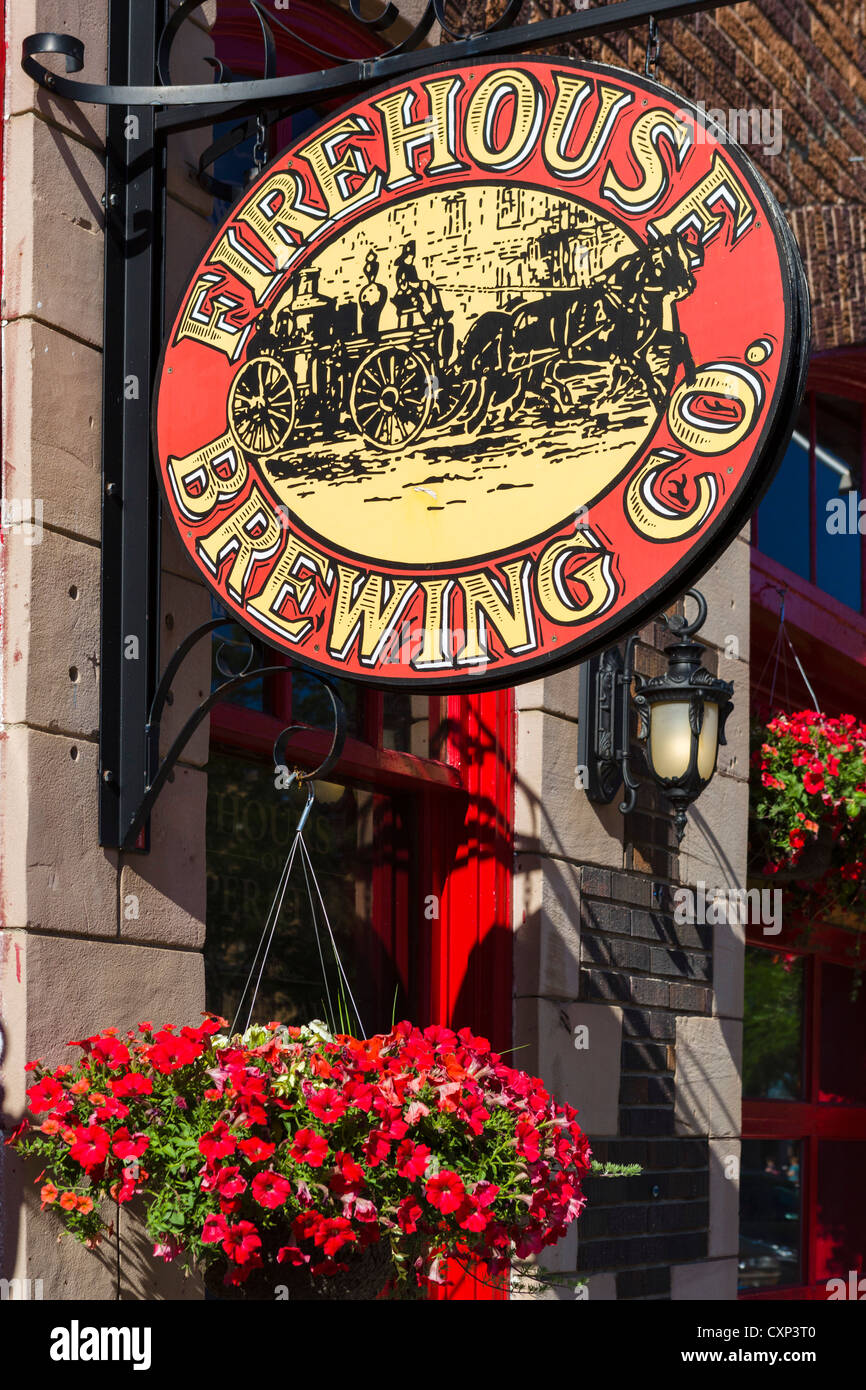 Die Feuerwache Brewing Co Bar und Brauerei auf der Main Street in der Innenstadt von Rapid City, South Dakota, USA Stockfoto