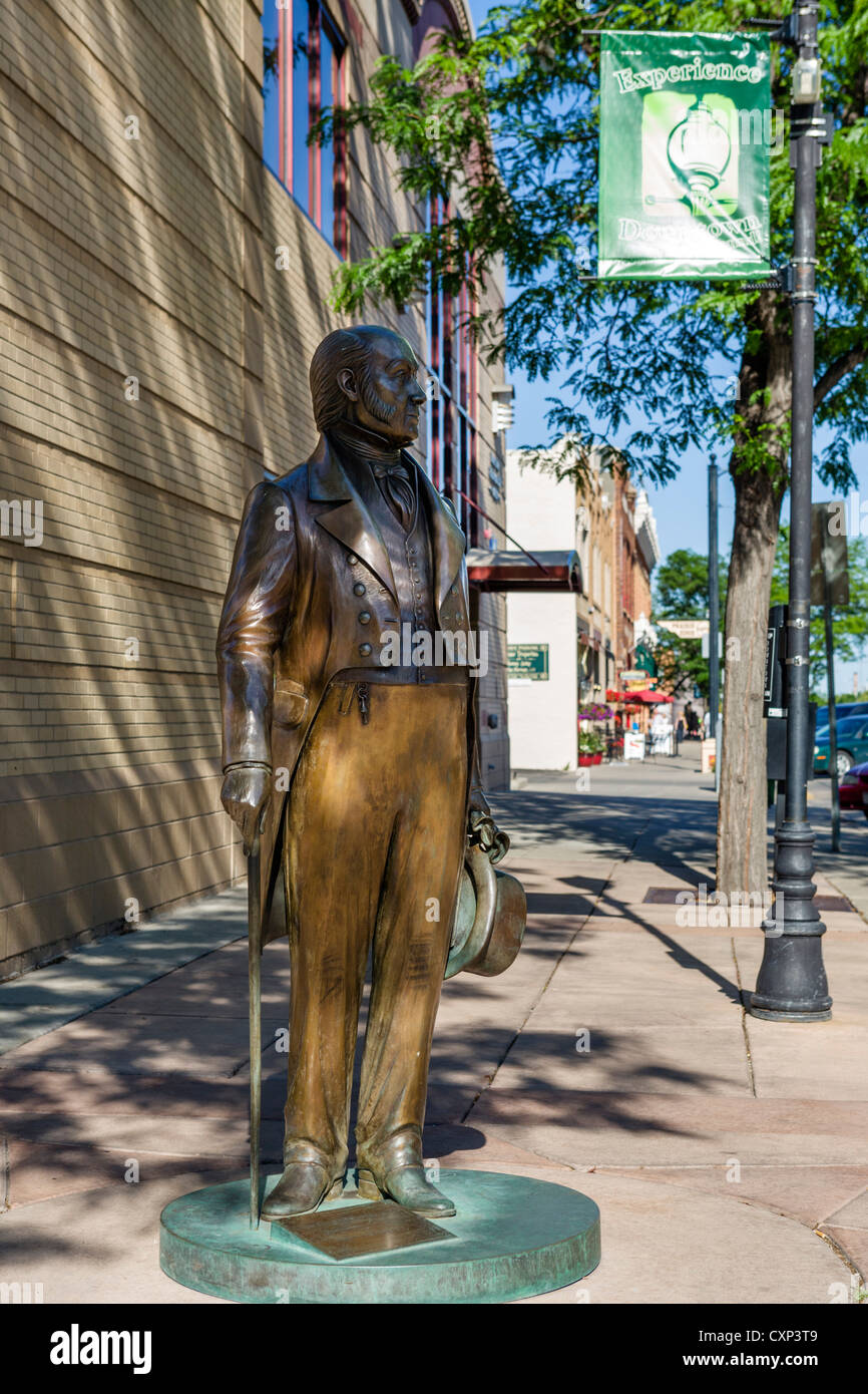 Statue von John Quincy Adams, eine Reihe von Lifesize Bronze Statuen des US-Präsidenten in der Innenstadt von Rapid City, South Dakota, USA Stockfoto