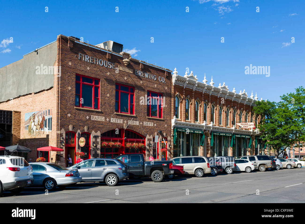 Die Feuerwache Brewing Co Bar und Brauerei auf der Main Street in der Innenstadt von Rapid City, South Dakota, USA Stockfoto