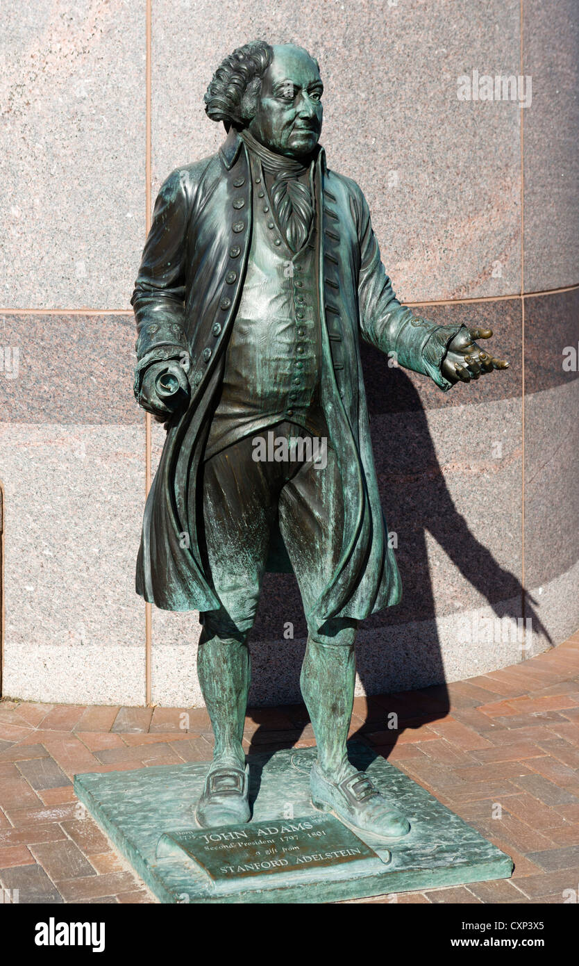 Präsident John Adams, Teil einer Reihe von Bronzestatuen des US-Präsidenten an den Straßenecken in Rapid City, South Dakota, USA Stockfoto