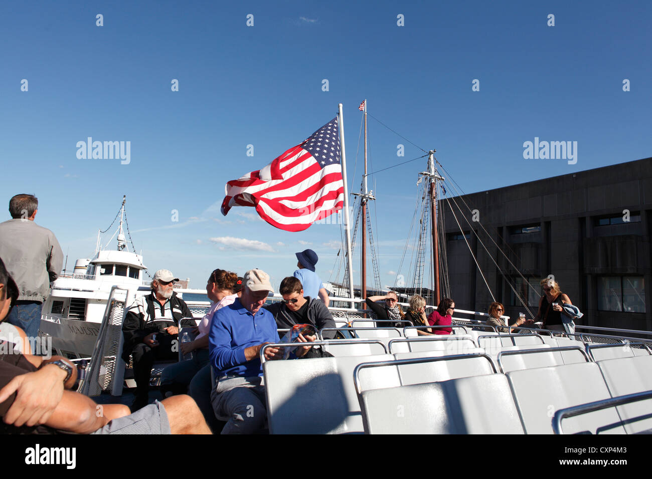 An Bord ein Boston Harbor Cruise Boot mit Touristen eine fünfundvierzig Minuten Tour rund um den Hafen von Boston Stockfoto