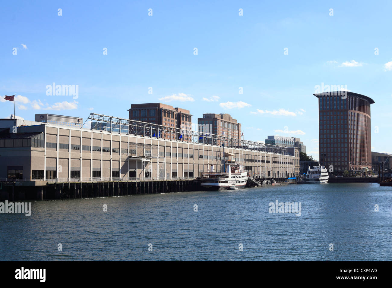 Boston Fish Pier an der Uferpromenade In Boston, Massachusetts Stockfoto