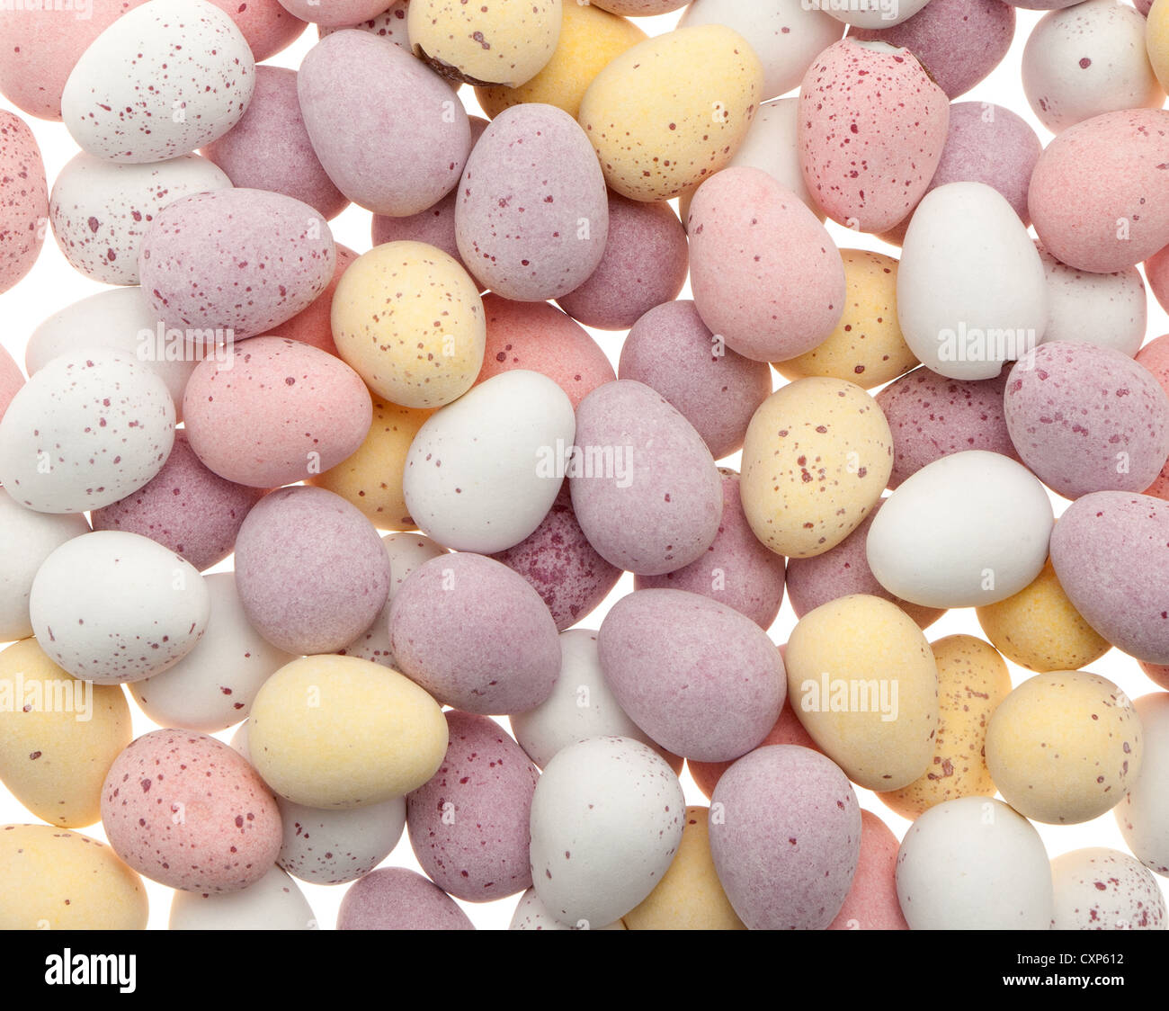 Mini-Candy beschichtete Schokoladenei Hintergrund - Studio gedreht Stockfoto
