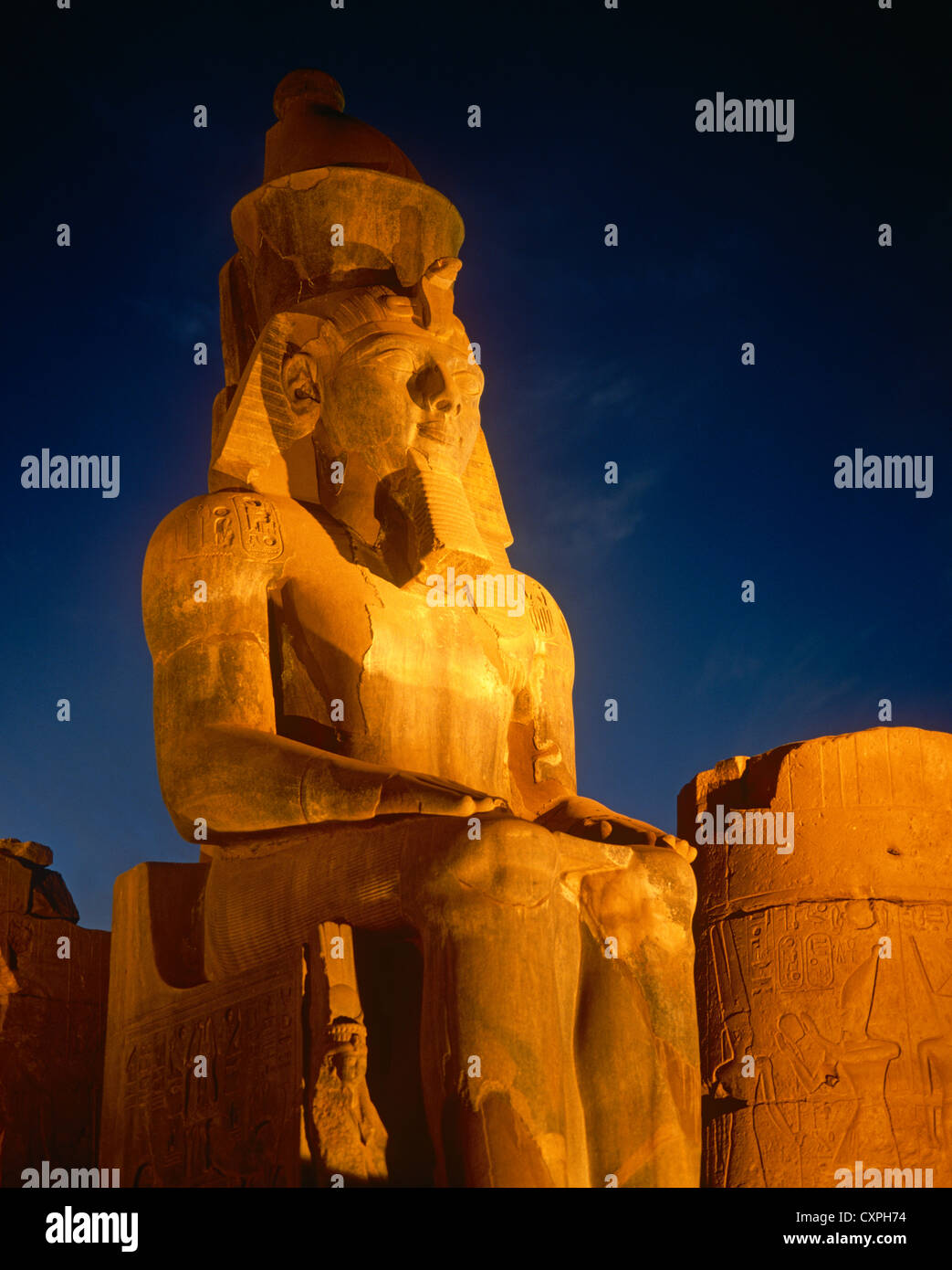 Statue von Ramses II. Tempel, Luxor, Ägypten Stockfoto