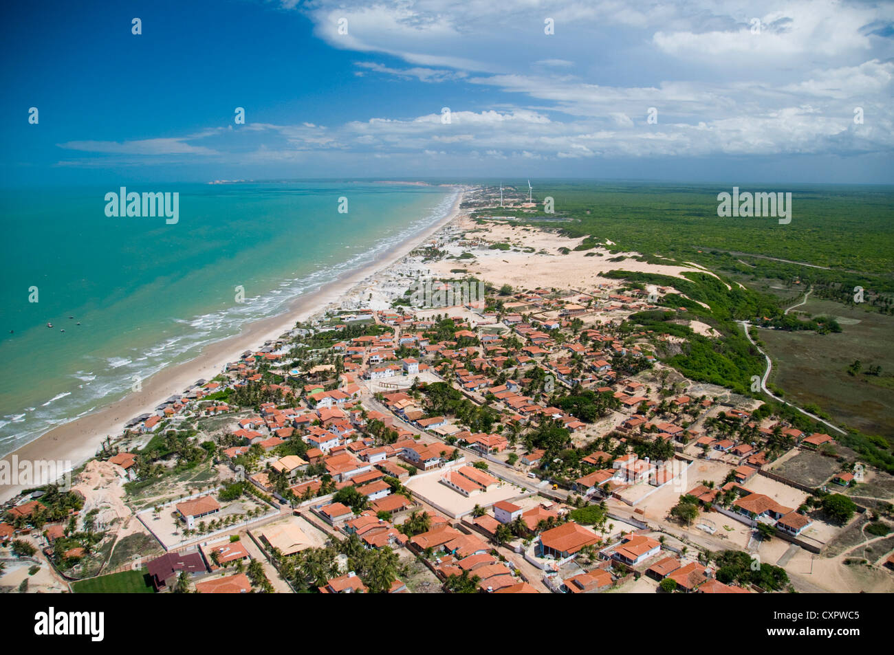 Luftaufnahme der Küste, Quixaba, Ceará, Brasilien - Canoa Quebrada Strand Stockfoto