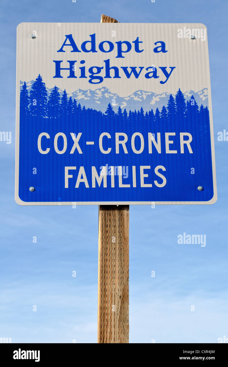 "Adoptieren einen Highway", Sponsoring-Zeichen für den Abschnitt von einer Autobahn, Autobahn 46, Idaho, USA Stockfoto