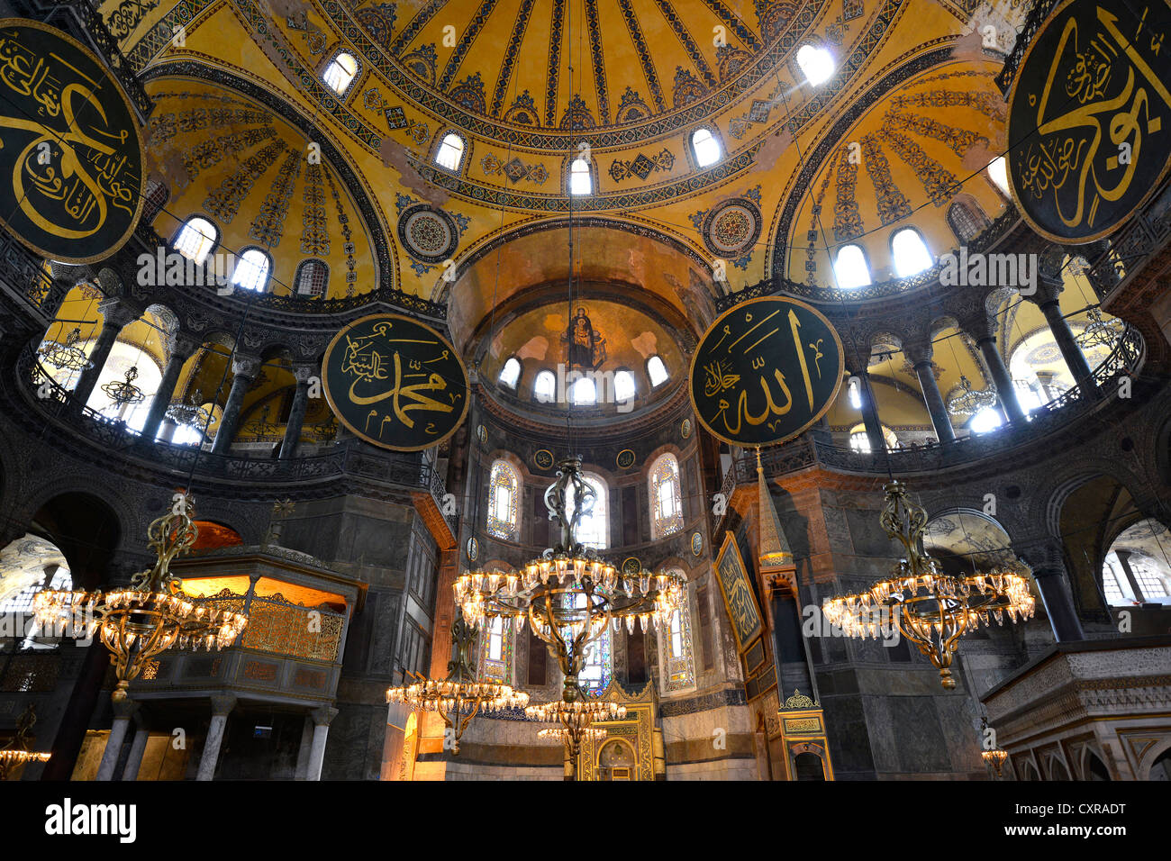 Innenansicht, Hauptraum, Kuppel, Zwickeln, Hagia Sophia, Ayasofya, UNESCO-Weltkulturerbe, Istanbul, Türkei, Europa Stockfoto
