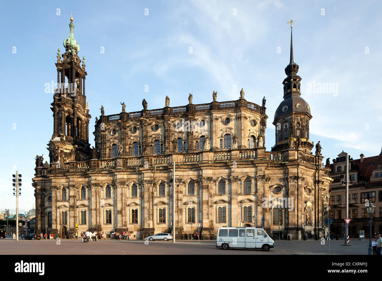 Katholische Kirche der königlichen Gericht von Sachsen, Theaterplatz Quadrat, Dresden, Sachsen, Deutschland, Europa, PublicGround Stockfoto