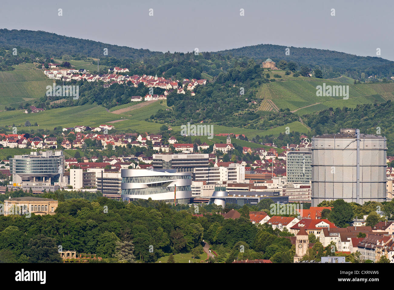 Villa Berg, Mercedes-Benz Museum, Mercedes-Benz Hauptverwaltung, Wangen Gasometer, Stuttgart-Rotenberg Grab Kirche auf Wuettemberg Stockfoto