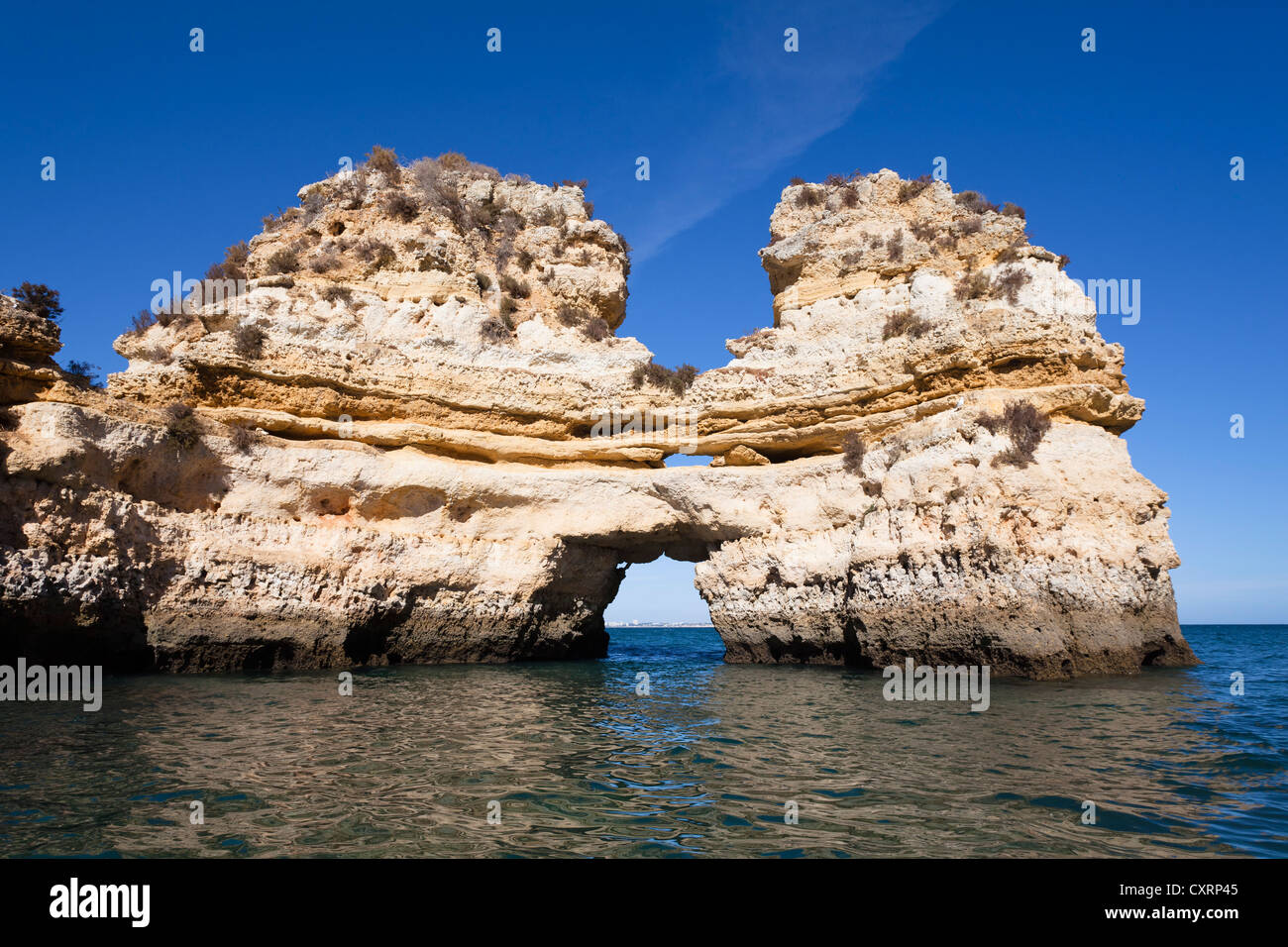 Felsformationen an der Algarve-Küste, in der Nähe von Lagos, Atlantik-Küste, Portugal, Europa Stockfoto