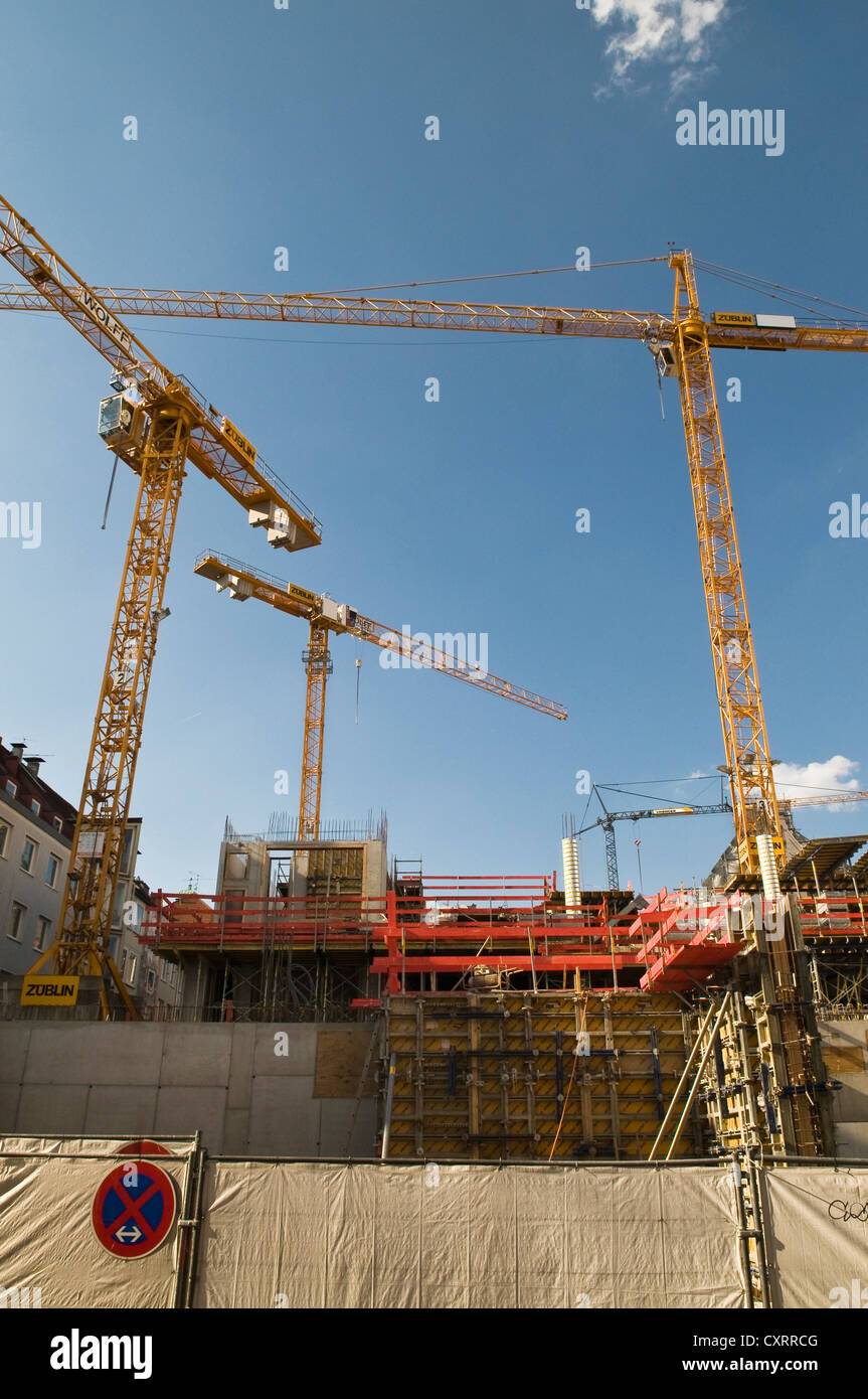 Baukräne und großen Baustelle auf einem Gelände des ehemaligen Karstadt am Dom, dritte Etage, München, Bayern Stockfoto