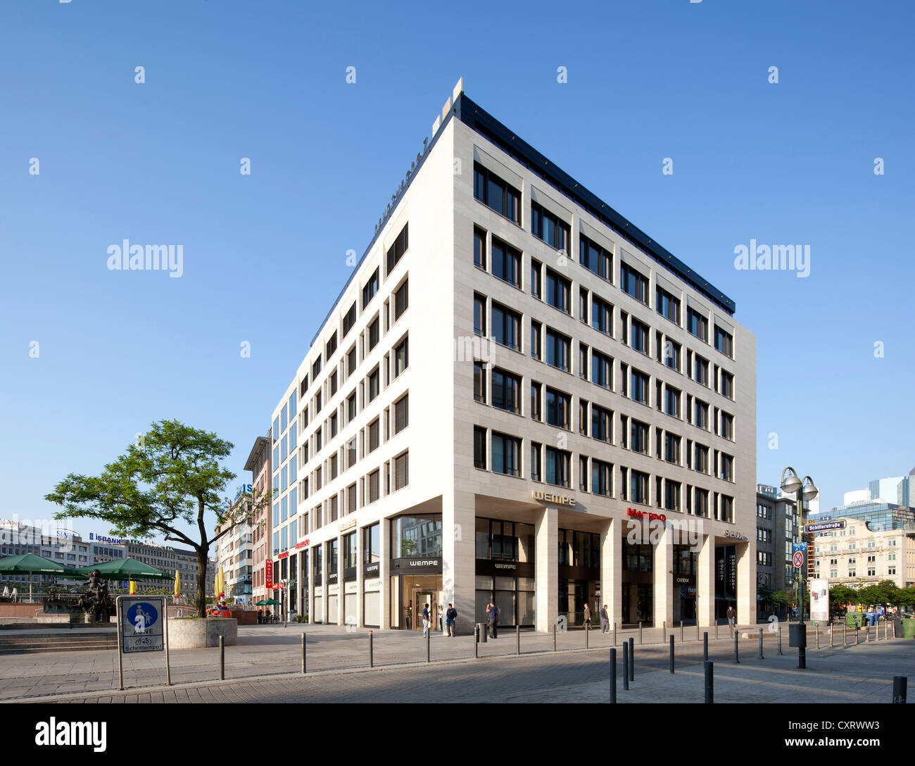 Büro- und Geschäftsgebäude auf quadratischen Rathenauplatz, Frankfurt Am Main, Hessen, Deutschland, Europa, PublicGround Stockfoto