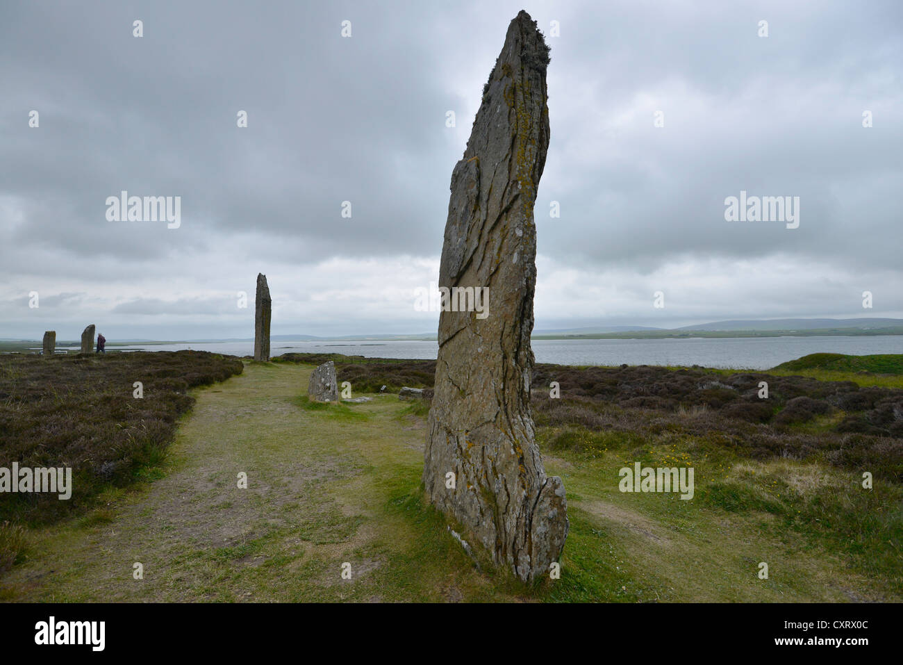 Stehende Steinen, Steinkreis, Ring of Brodgar, Henge, Festland, Orkney Inseln, Schottland, Vereinigtes Königreich, Europa Stockfoto