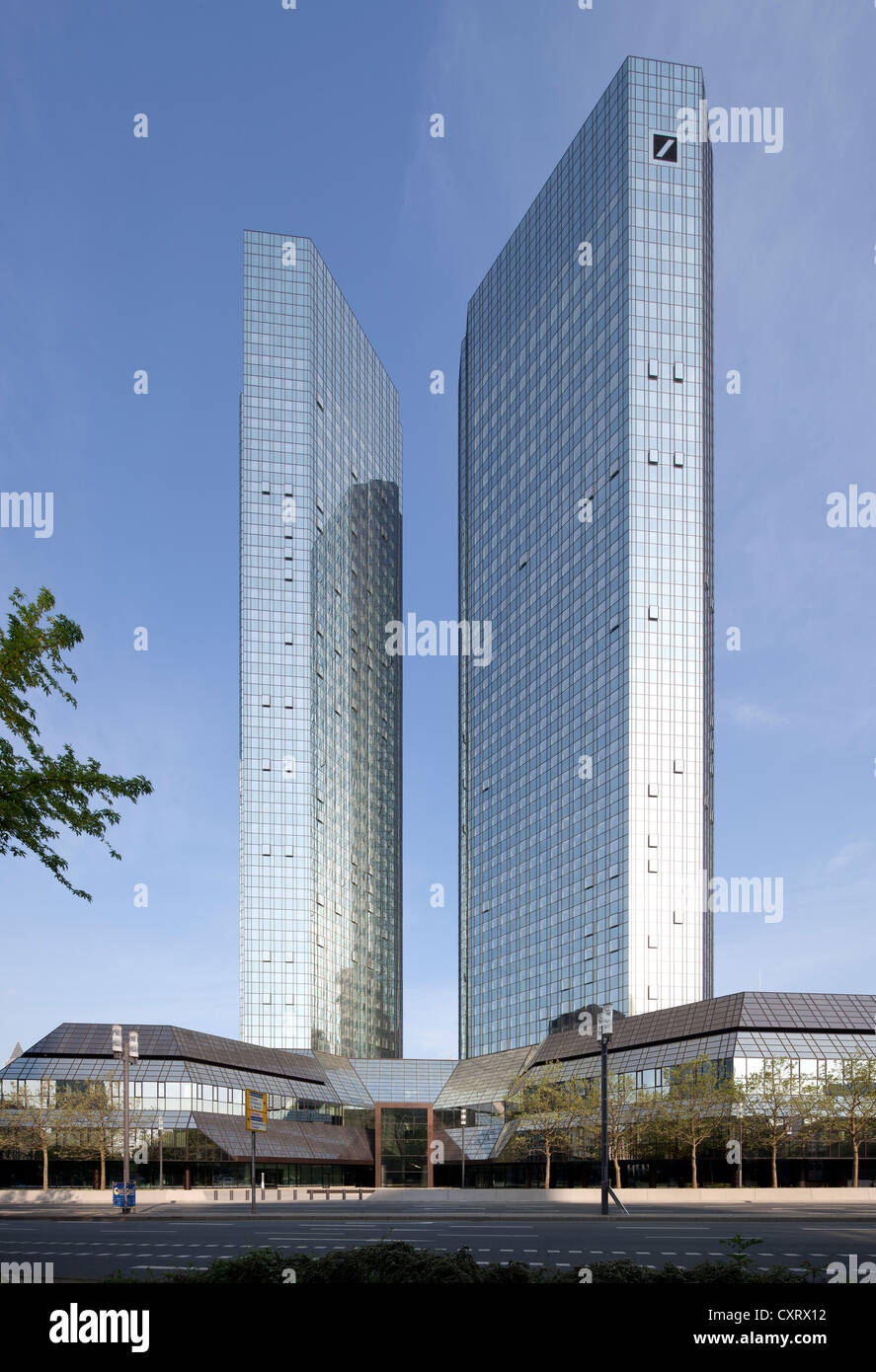 Deutsche Bank Twin Towers, den Spitznamen Debit- und Kreditkarten, Frankfurt Am Main, Hessen, Deutschland, Europa, PublicGround Stockfoto