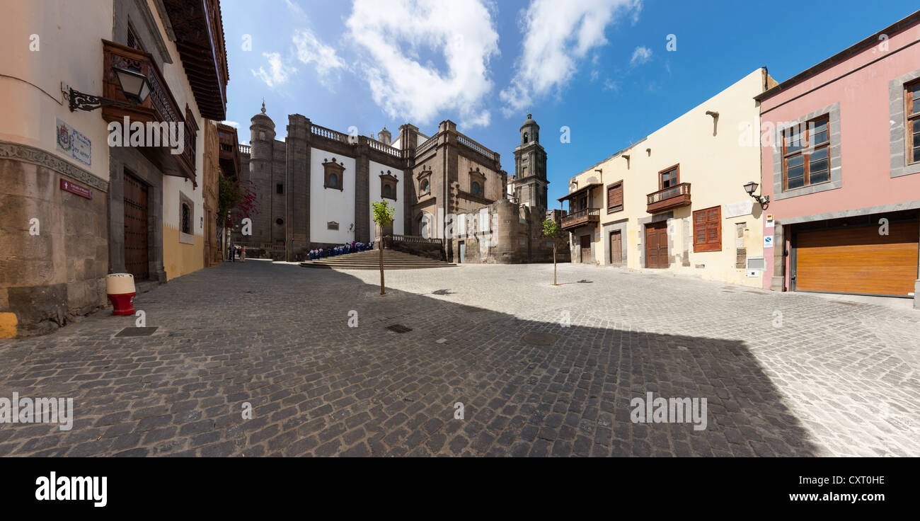 Santa Ana Kathedrale, Plaza del Pilar Nuevo, Vegueta, der Altstadt von Las  Palmas, Las Palmas de Gran Canaria, Gran Canaria Stockfotografie - Alamy