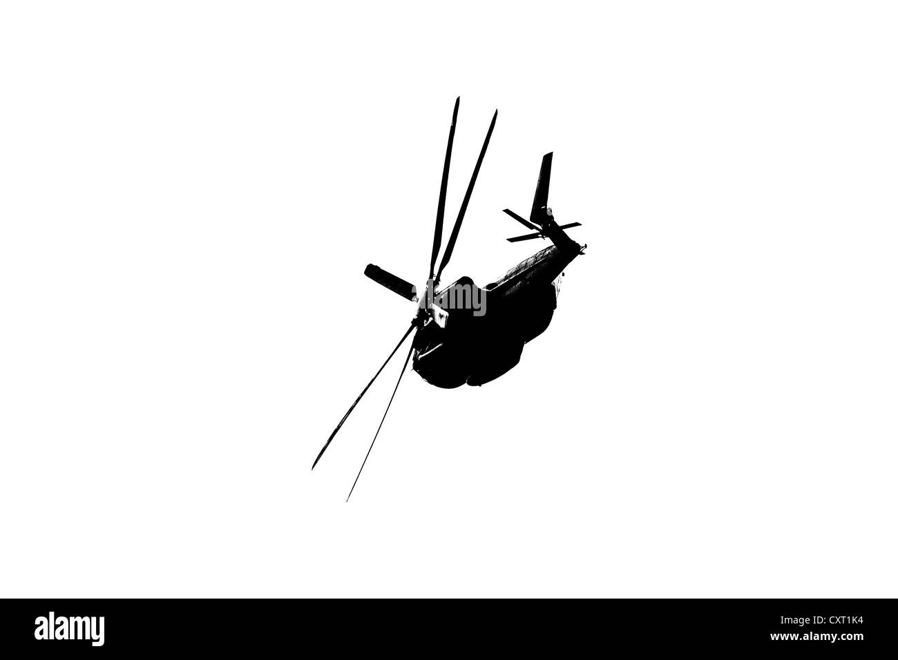 Eine Silhouette eines Hubschraubers. Schwarz / weiß Stockfoto
