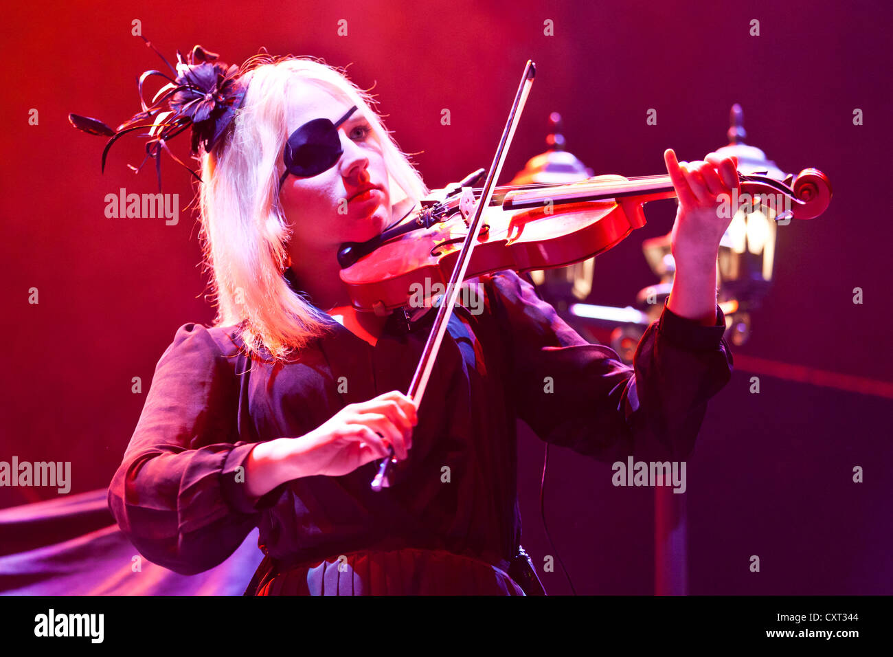 Die deutsche pop, Rock, Klassik und gotischen Streichquartett "Eklipse", die live im Hallenstadion in Zürich, Schweiz Stockfoto