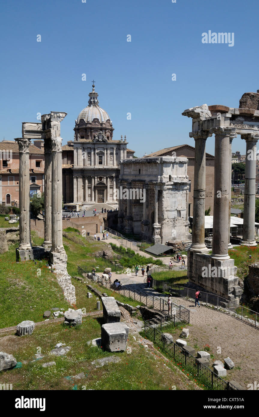Das Forum Romanum mit dem Kirche Santi Luca e Martina, Palatin, Rom, Italien, Europa Stockfoto