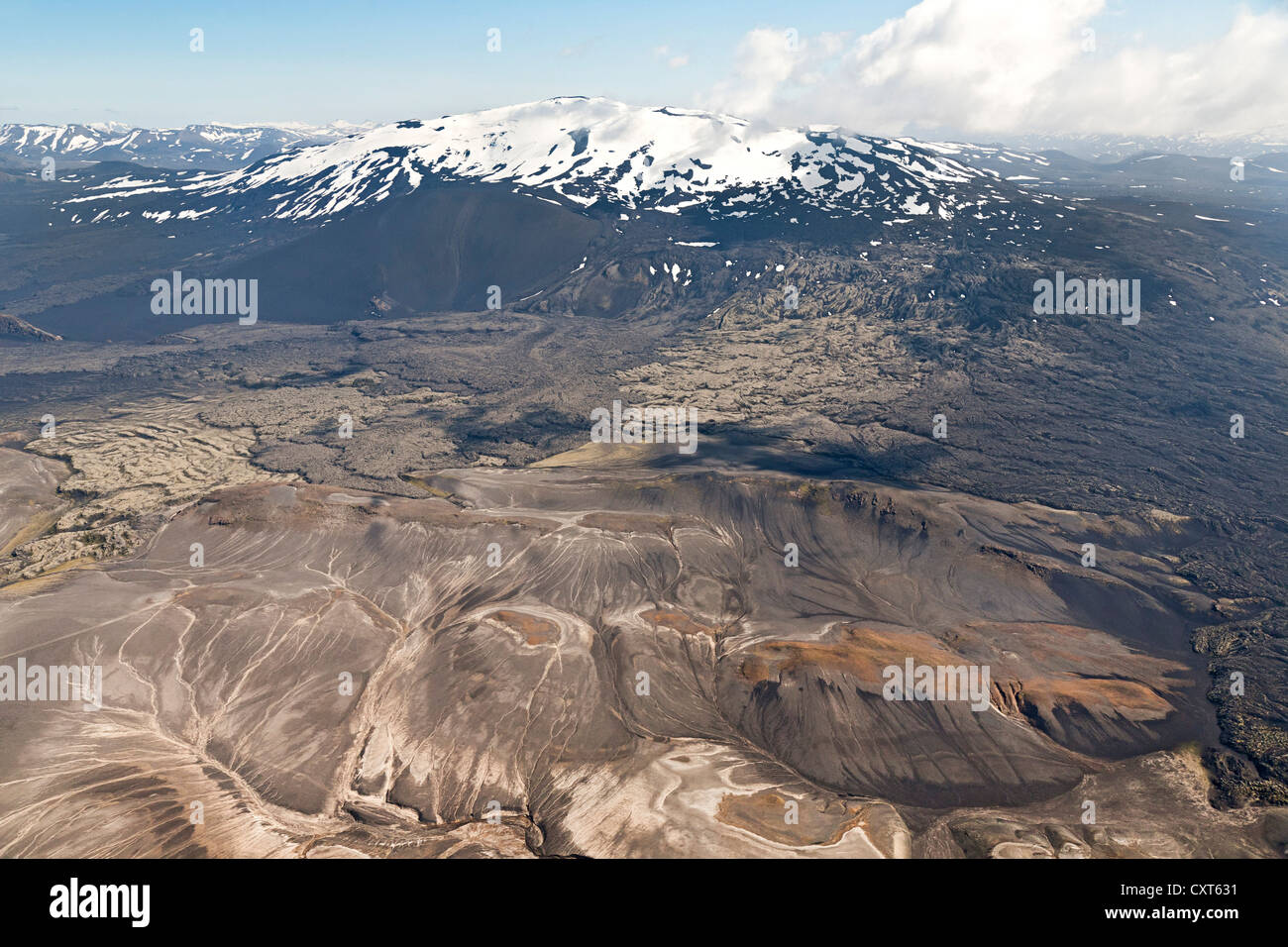 Luftaufnahme, Südwestseite von den schneebedeckten Vulkan Hekla Lava Felder und Strukturen, Island, Europa Stockfoto