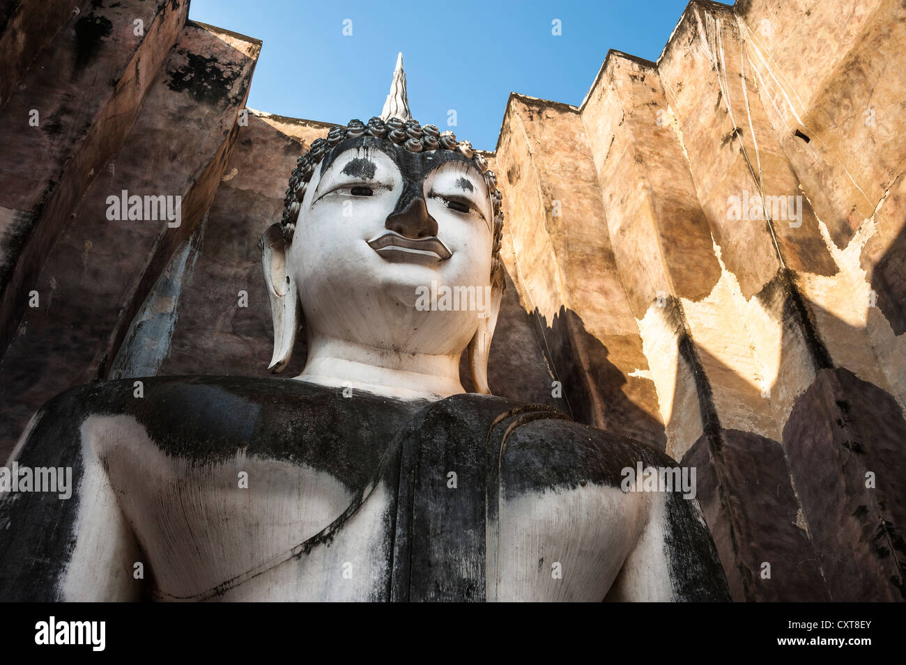 Sitzende Buddha-Statue, Wat Sri Chum Tempel, Sukhothai Historical Park, UNESCO-Weltkulturerbe, Nord-Thailand, Thailand Stockfoto