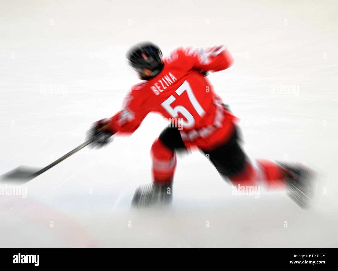 Eishockey-Spieler in Aktion Stockfoto