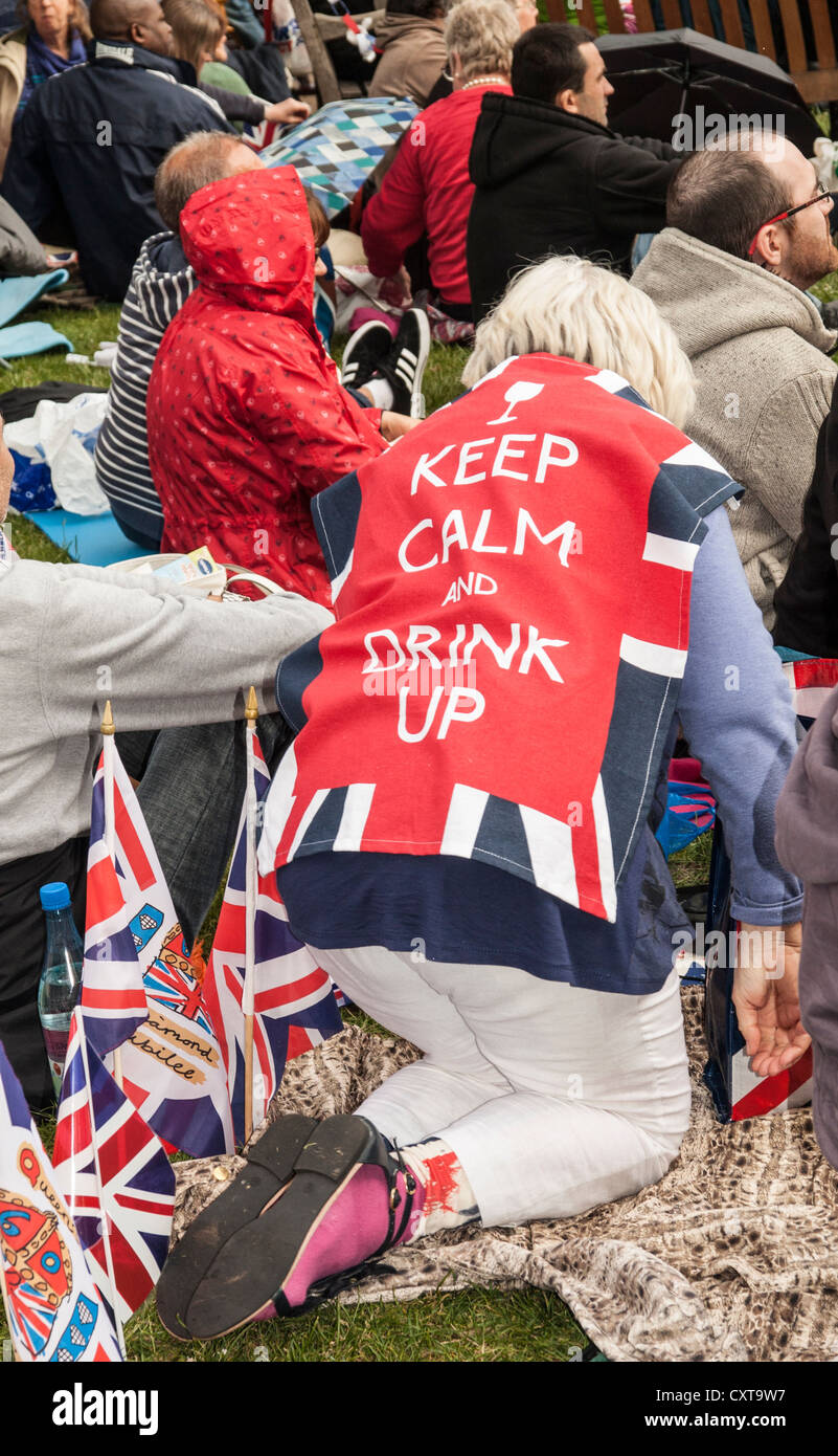 Bewahren Sie Ruhe und trinken Sie aus, Königin Jubilee, London, UK Stockfoto