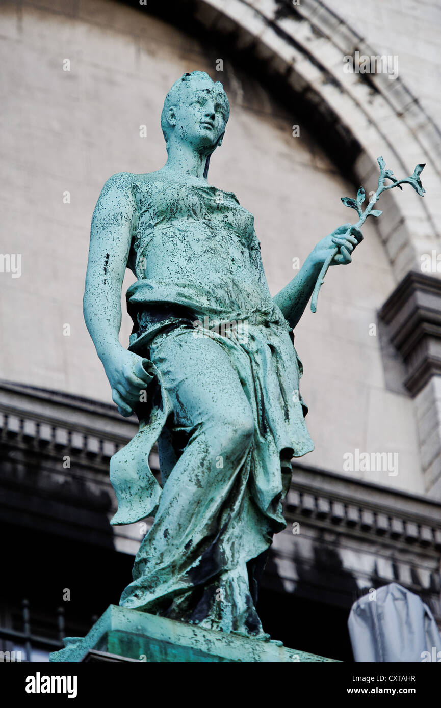 Statue vor das Königliche Museum der schönen Künste von Belgien Stockfoto