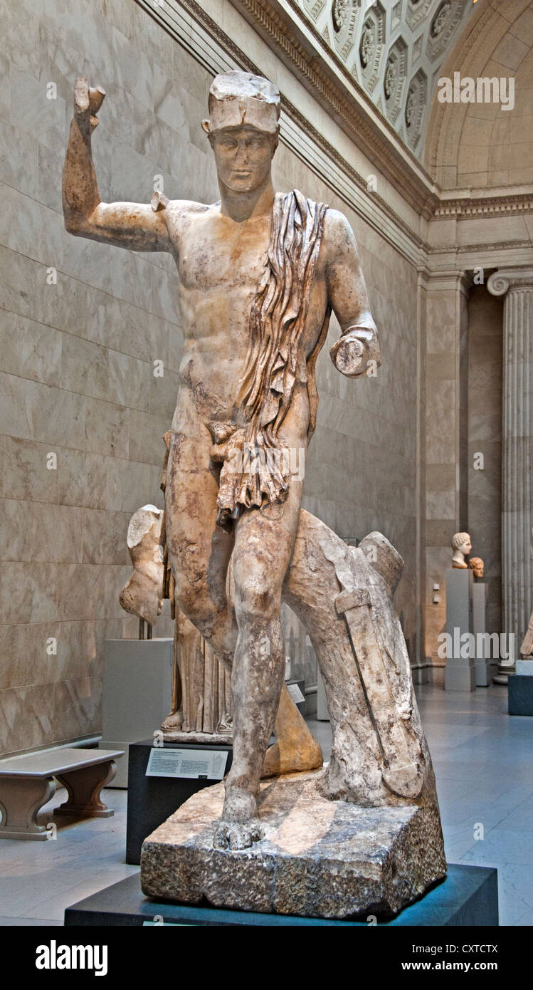 Marmorstatue eines verwundeten Kriegers Mid Imperial Antonine A.D. 138 – 181 römischen 220 cm Stockfoto