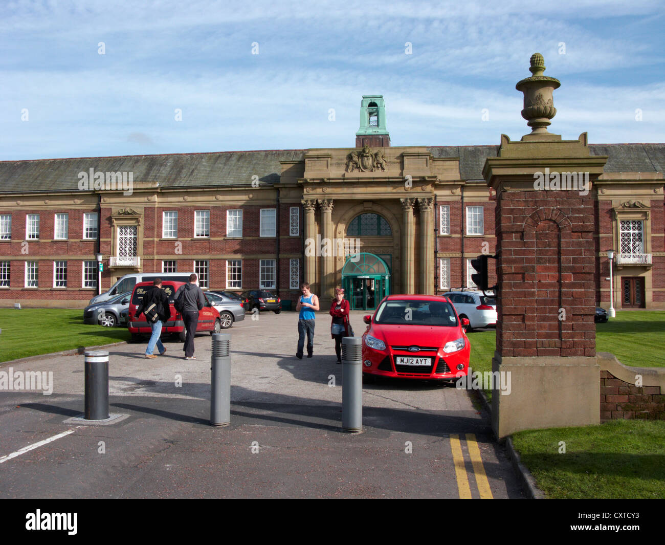Eingang zum Rand-Hügel-Universität Hauptgebäude Ormskirk Lancashire uk Großbritannien Stockfoto
