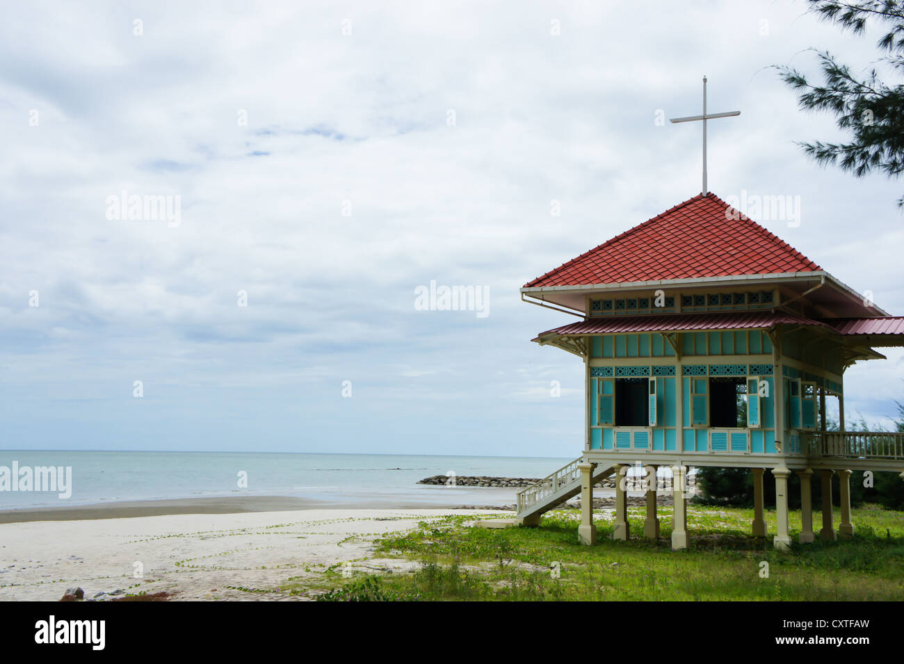 Mrigadayavan Palace ist ein Sommer-Palast von König Rama VI. Es liegt am Strand von Cha Am in Provinz Phetchaburi, Thailand. Stockfoto