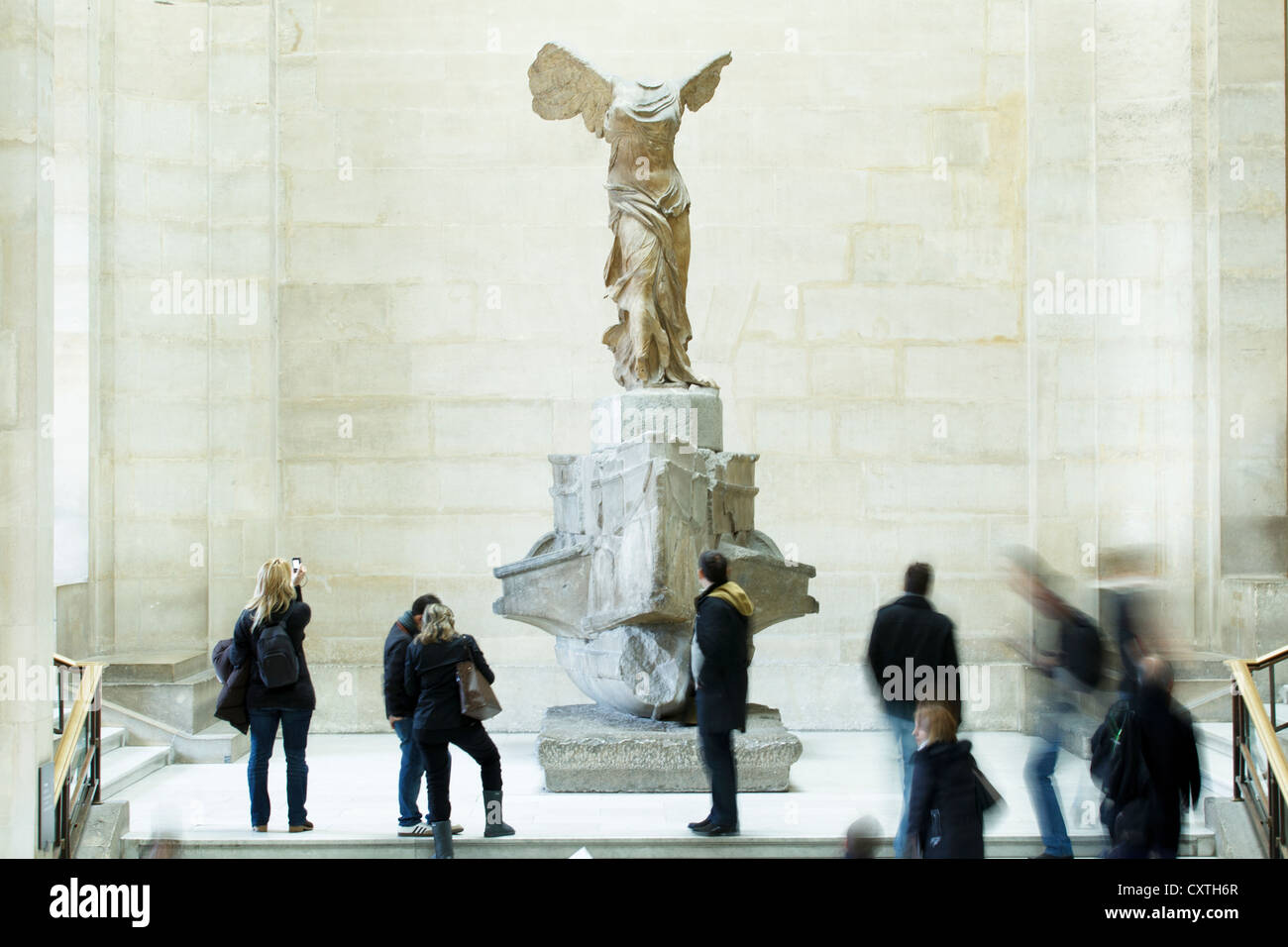 Die Winged Sieg von Samothrake von unbekannter griechischer Bildhauer. Louvre-Museum, Paris, Frankreich Stockfoto