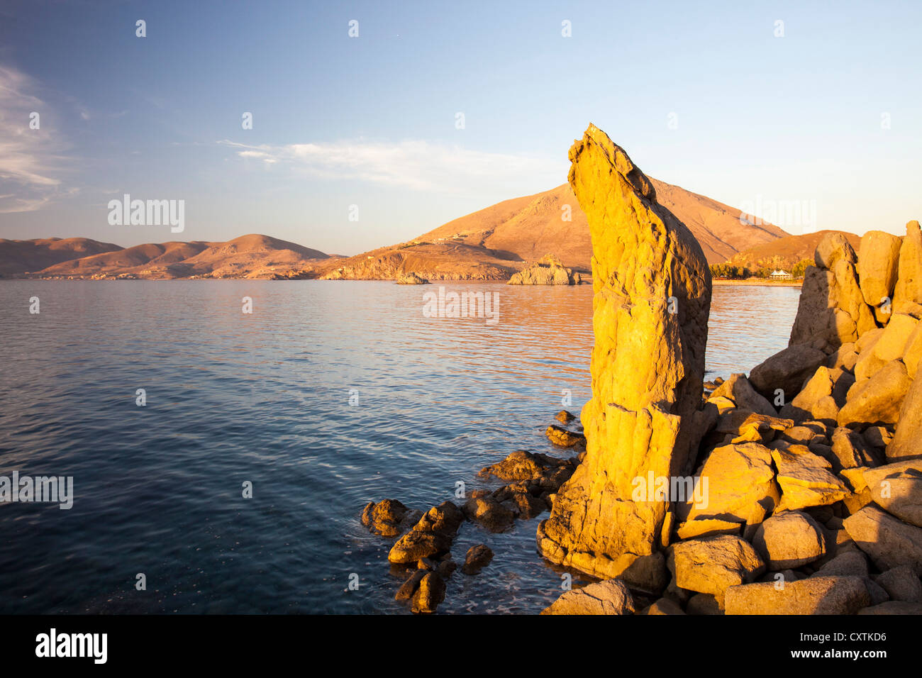 Eine phallische geformten Felsen in Myrina Lemnos, Griechenland. Stockfoto