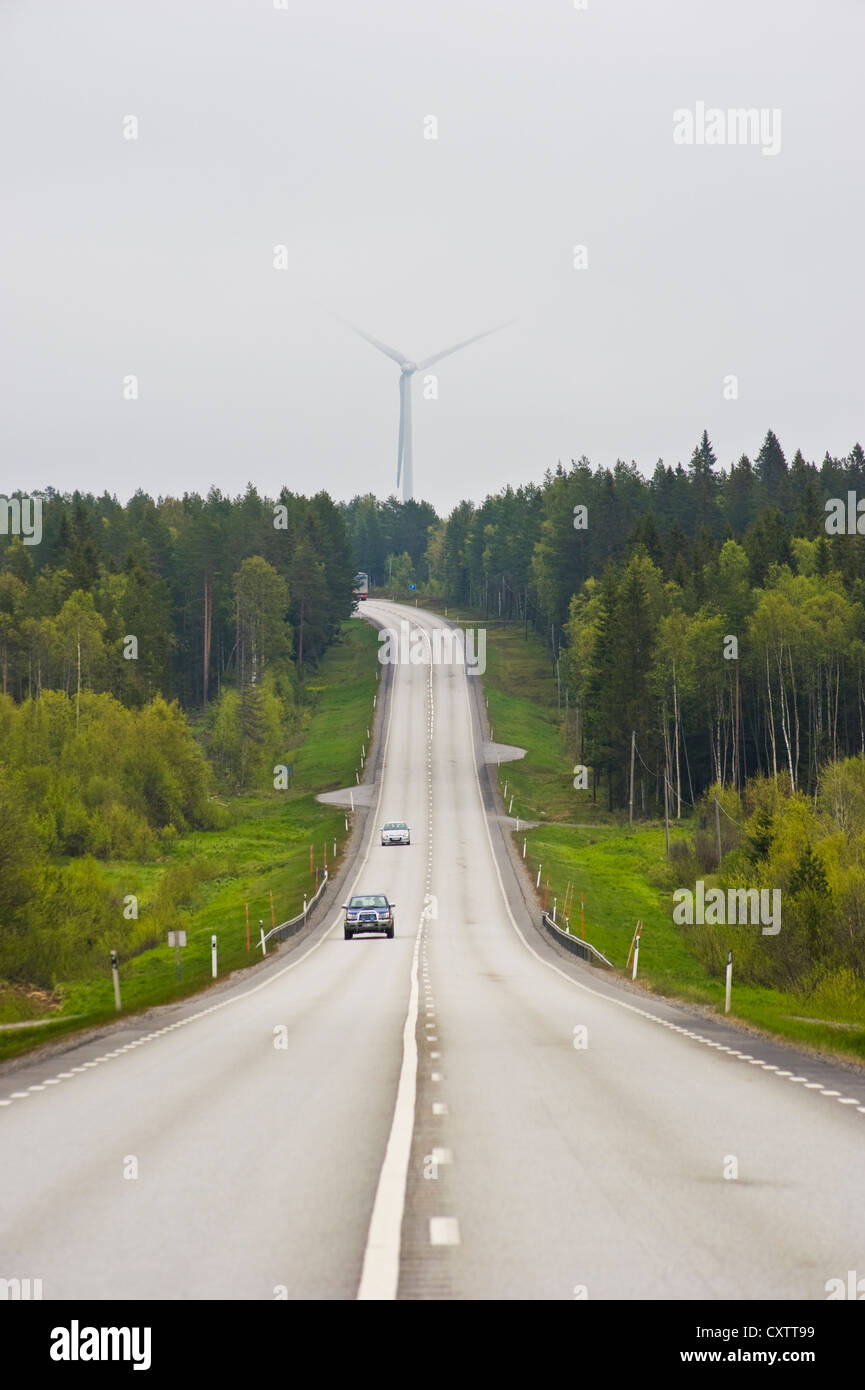 Europastraße E4 in der Gemeinde Robertsfors, Västerbotten Grafschaft im Norden von Schweden. Stockfoto