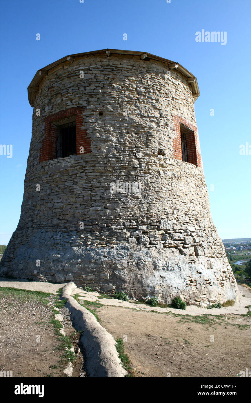 Backsteinturm der alten Festung (des Teufels Stadt) in Elabuga, Tatarstan, Russland Stockfoto