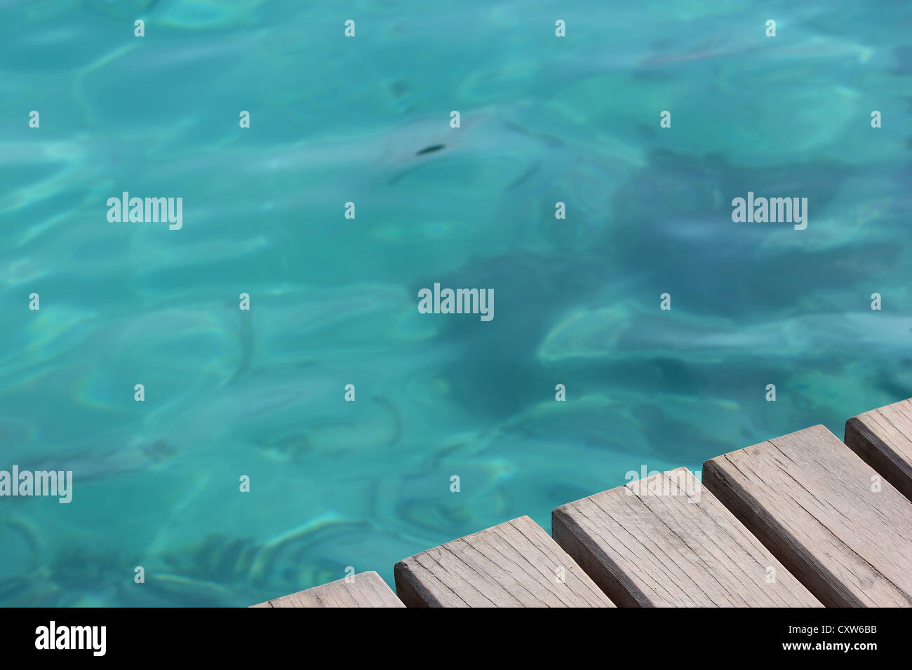 Kristallklares blaues Wasser, Malta, Reisen, Dock, Holz, photoarkive Stockfoto